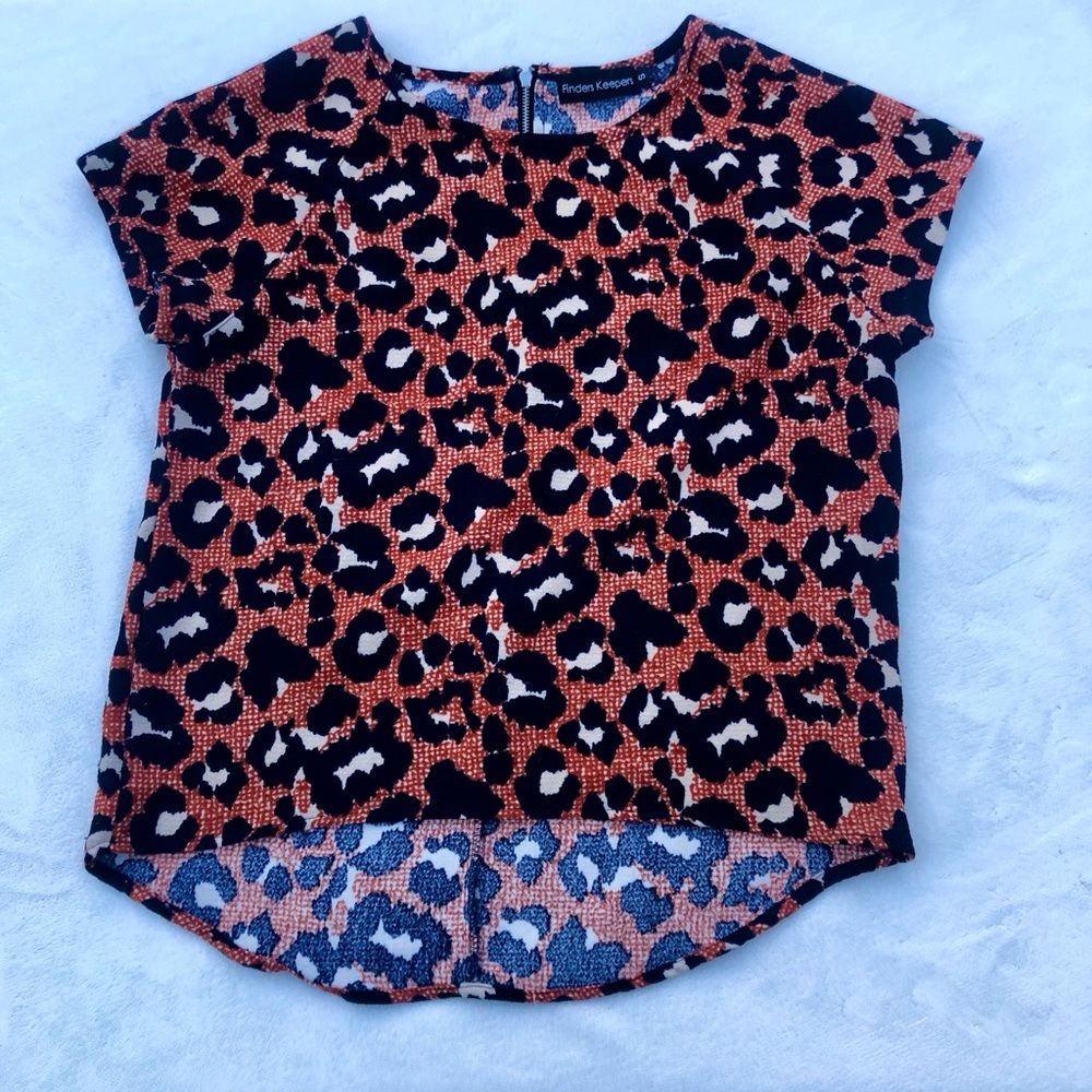 Leopard Print 
Gshirt Rust Zipper Top Sz. Small officecore